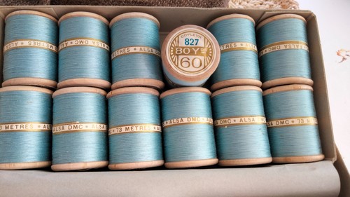 Mercerie ancienne boite - -,