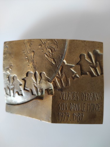 Grosse imposante médaille - imposante,