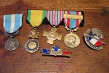 Bel Ensemble de Médailles et