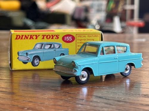 Dinky toys 155 ford - ford, anglia