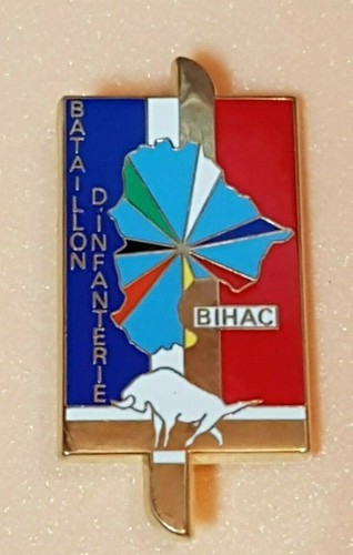 Insigne militaire numéroté - insigne,