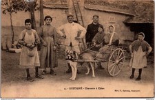 S17563 cpa 37 Restigné - Charette à Chien