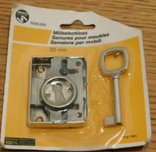 vintage SERRURE avec CLE pour MEUBLE armoire mobilier buffet commode coffre