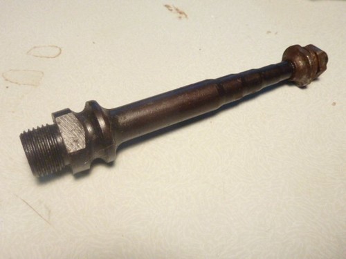 Axe pédale gauche lyotard - axe,