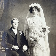 EDWARDIAN White Pintuck