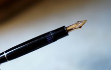 STYLO PLUME MONTBLANC MEISTERSTUCK 149 - PLUME OR MASSIF DEUX TONS 18 C VINTAGE