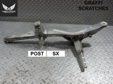 REPOSE-PIEDS ARRIÈRE GAUCHE