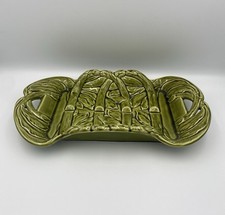 Plat A Asperges Sarreguemines Faïence Vert deux anses ( un fêle )