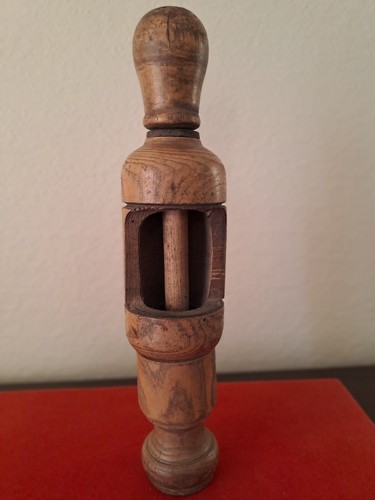 Bouchonneuse ancienne bois - ancienne,