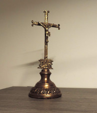 CRUCIFIX BRONZE ET LAITON XIX