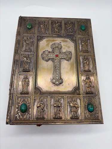 Bible ancienne reliure métal