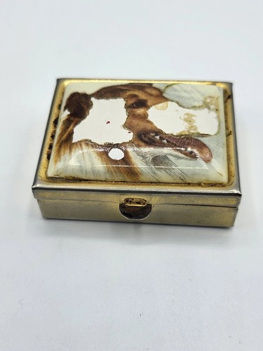 Petite boîte ancienne - petite,