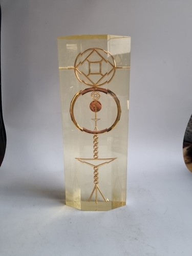 Sculpture resine inclusion - sculpture,
