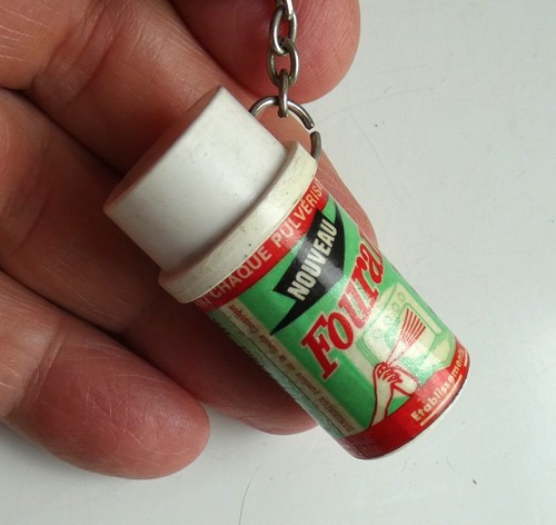 Ancien porte cle bombe - porte,