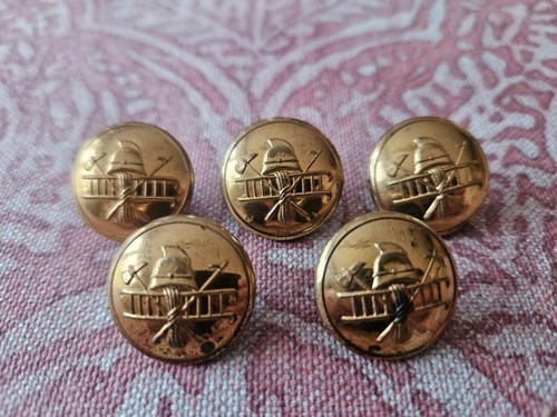 Boutons anciens pompier - boutons,