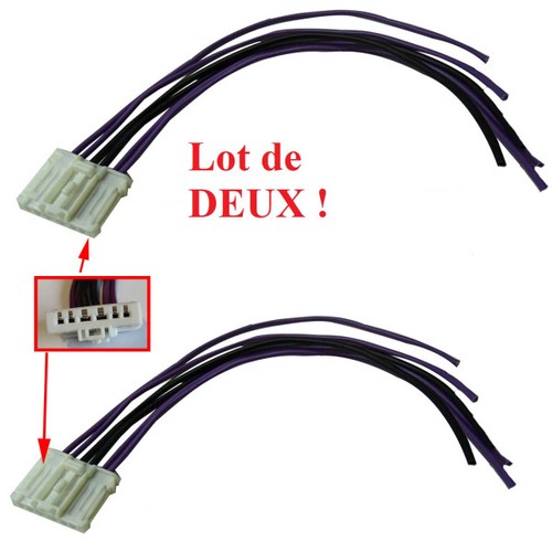 Deux prises electriques pour - prises,