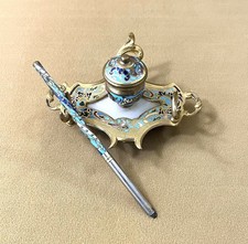 ancien encrier et porte plume