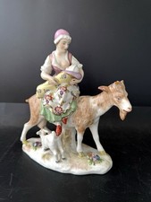 ALLEMAGNE MÜLLER Porcelaine Style Meissen Modèle 155 Femme du Tailleur Chèvre