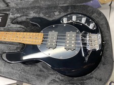 Ernie Ball Music Man StingRay