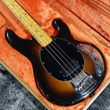 MUSIC MAN Stingray Pre Ernie