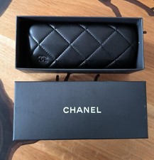 étui à lunettes noir