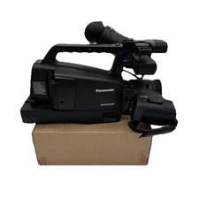 Panasonic AG-HMC80 3MOS AVCCAM