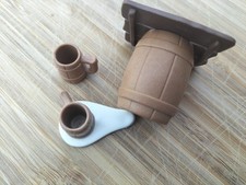 PLAYMOBIL PIRATES / WESTERN / CHEVALIERS  Table Tonneau + 2 chopes et mousse