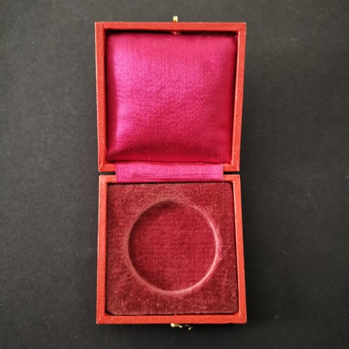Boite vide ancienne pour - vide,