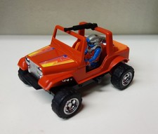 Véhicule jeep Gator + Dusty