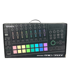 Roland MC-707 AIRA Groovebox