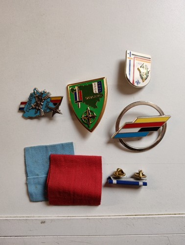 Lot insignes badges de - d'insignes,