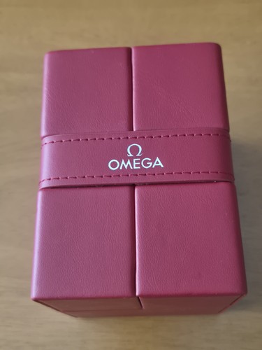 Boîte coffre omega - boîte/coffre, omega.
