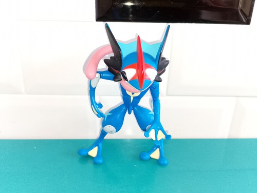 2604261 figurine pokemon - figurine,