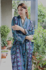 Kimono Long En Soie Bleu-Noir