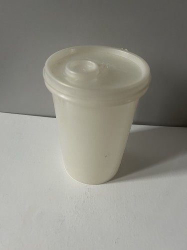 Tupperware avec ouverture bec - tupperware,