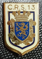 INSIGNE POLICE - CRS 13 (SAINT-BRIEUC) COMPAGNIE REPUBLICAINE DE SECURITE N°13