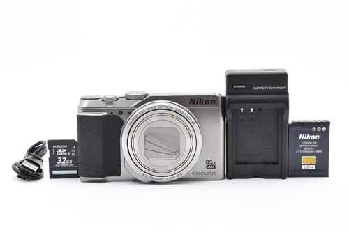 Top mint nikon coolpix - [top, w/sd]