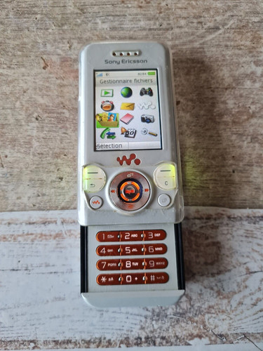 Sony ericsson w580i - ericsson,