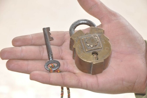 Laiton vintage artisanal - laiton,