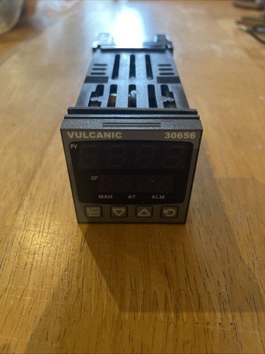 Vulcanic contrôleur - contrôleur, de