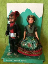 Ancien Couple de Poupées
