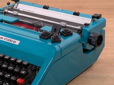 Pieds de machine à écrire
