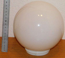 VINTAGE ancien LAMPE de Plafond Verre blanc BOULE abat jour A VISSER plafonnier
