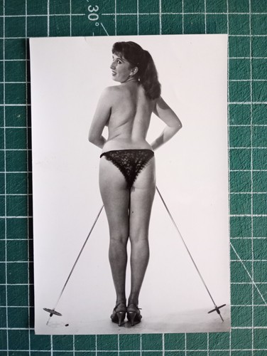 Av206 photo curiosa érotique - photo,