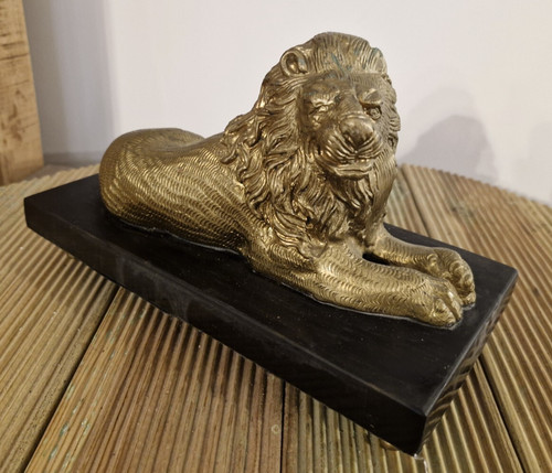 Statue lion bronze - en,