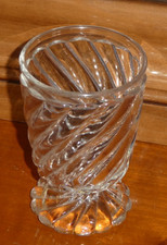 Verre à vin à eau en cristal de Baccarat modèle Bambou TBE dorure au pied