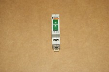 Merlin Gerin 1 BOUTON-POUSSOIR SIMPLE Vert avec voyant modulaire Réf: 15105