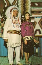 CP USA INDIEN CHIEF WALKING BEAR AND DAUGHTER WINNEBAGO