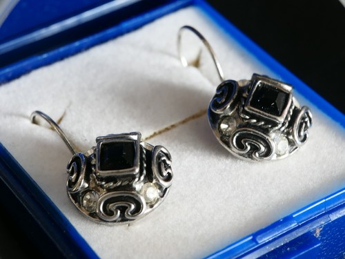 Boucles oreilles dormeuses - boucles, d'oreilles