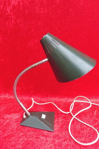 Vieux lampadaire bureau - de,